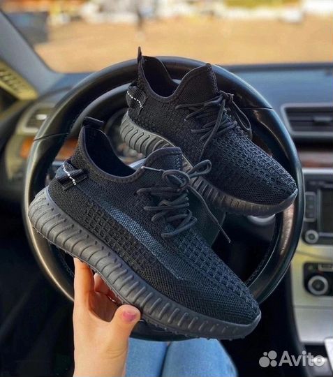 Кроссовки Adidas Yeezy Boost 350 женские