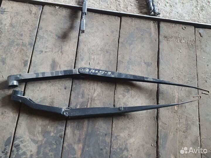 Поводок дворника Subaru Outback B13