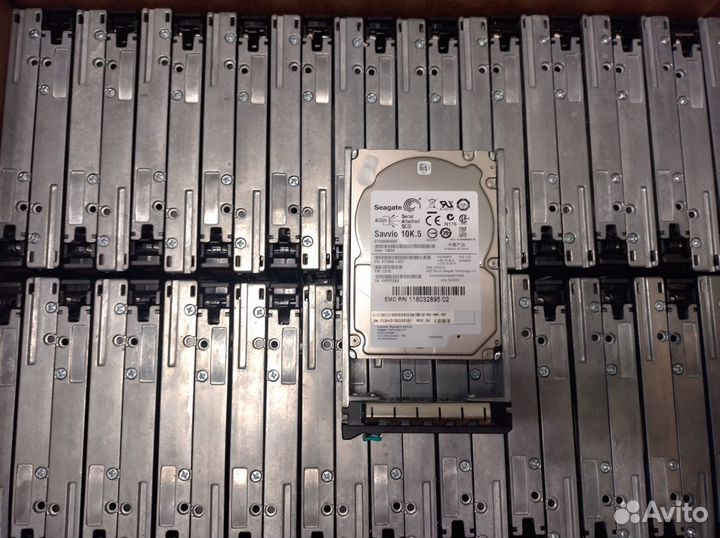 Жесткий диск SAS 2.5