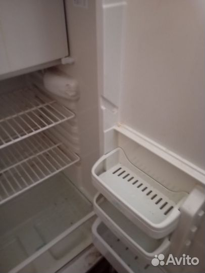 Холодильник бу stinol