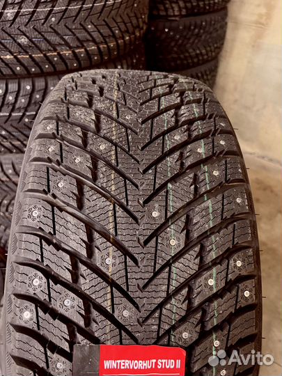 iLink Wintervorhut Stud II 235/55 R20 122U