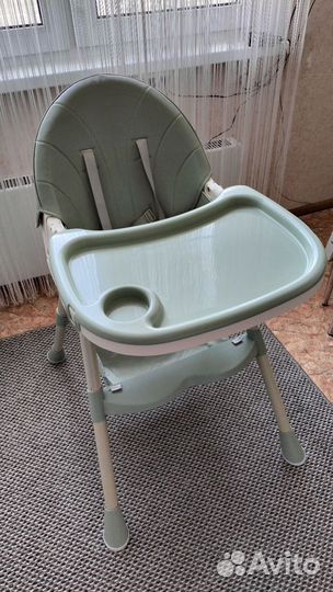 Стульчик для кормления Luxmom Q2