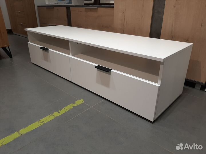 Тумба тв 1,5 м с 2мя ящиками белая
