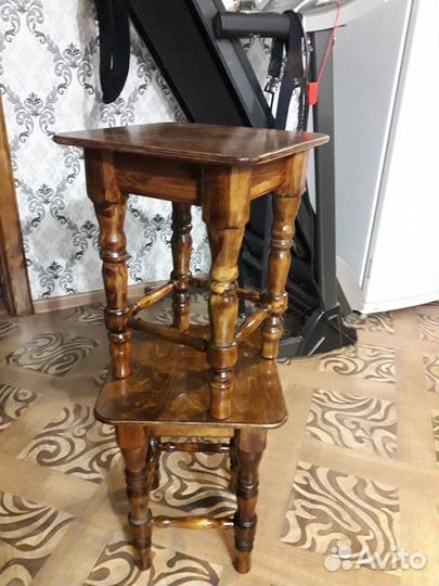 Деревянные табуретки