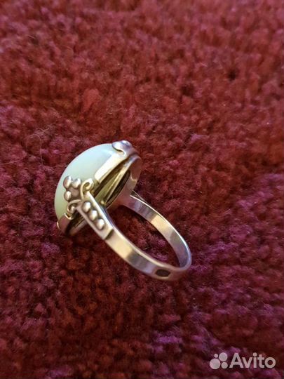 Серебряное кольцо с опалом