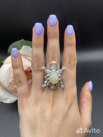 Серебряное кольцо с опалом. Черепаха
