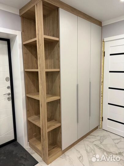 Шкаф распашной под ключ