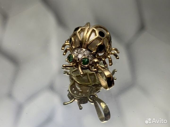 Золотая подвеска 585 пробы массой 3.04 грамма