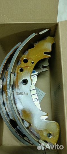 Тормозные колодки бараб. Kia carnival,chrysler