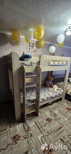 Детская двухярусная кровать