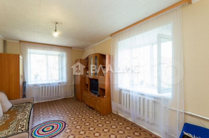 2-к. квартира, 44 м², 3/3 эт.
