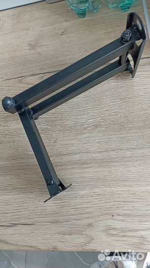 Кронштейн на стену