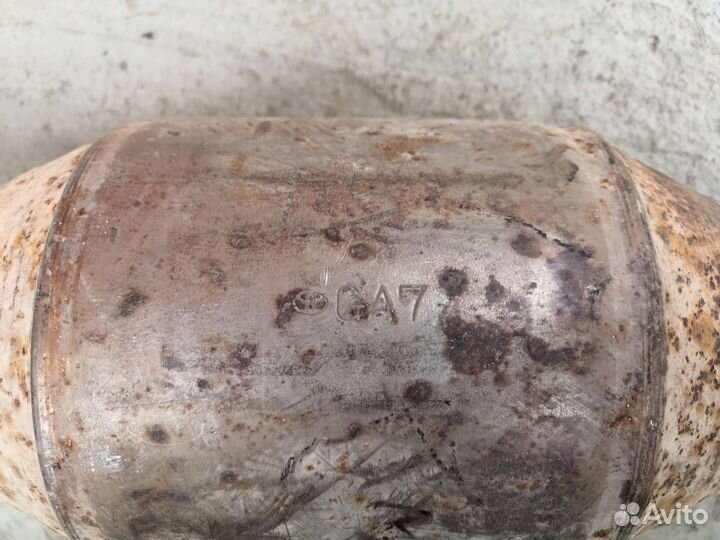 Средняя часть глушителя Toyota Corolla E120