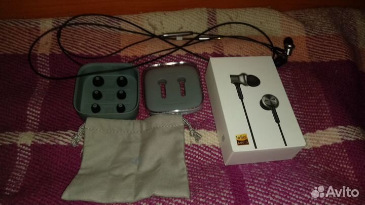 Наушники Xiaomi Mi In-Ear Headphones Pro HD