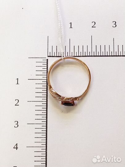 Кольцо золотое с бриллиантами и сапфиром 17р
