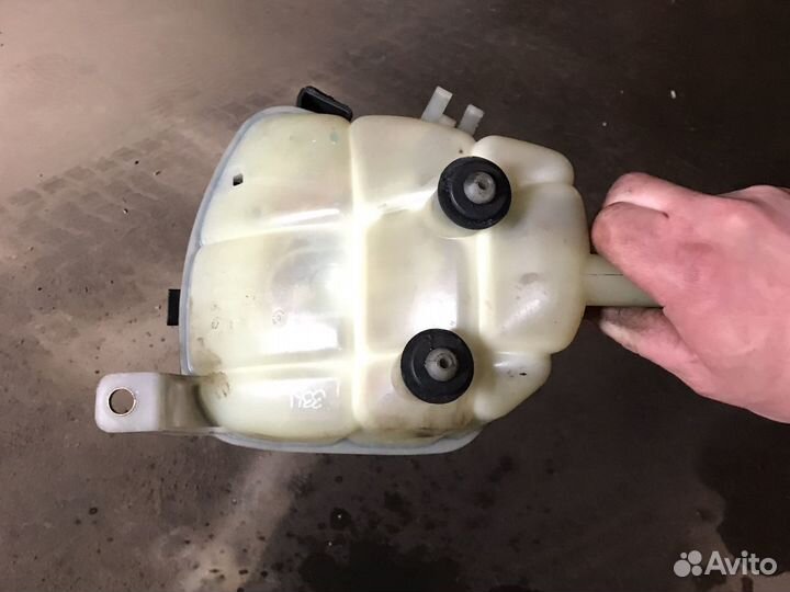 Расширительный бочек Мерседес мл гл 164