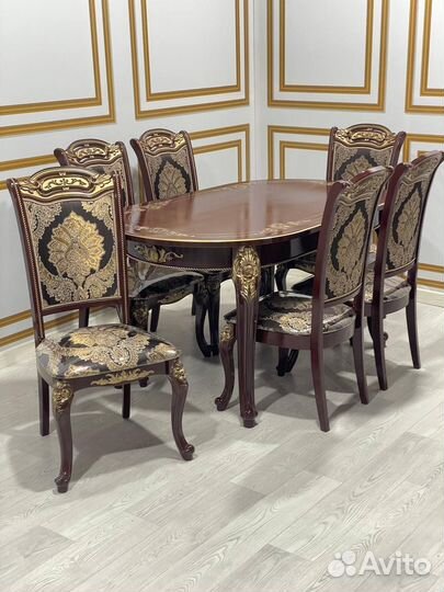 Кухонный стол и стулья новые