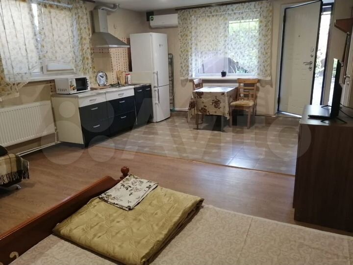 Дом 32 м² на участке 2,5 сот.