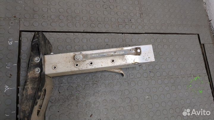 Усилитель бампера BMW i3, 2021