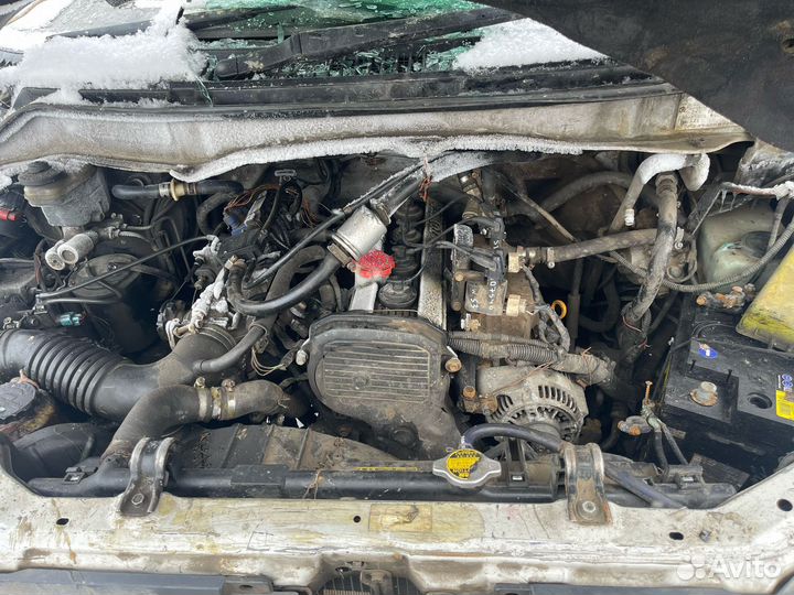 Toyota Lite Ace Noah 2.0 AT, 1998, битый, 200 000 км