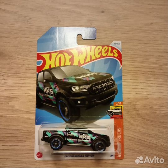 Hot wheels машинки