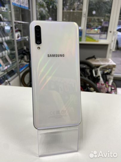 Samsung Galaxy A50, 6/128 ГБ