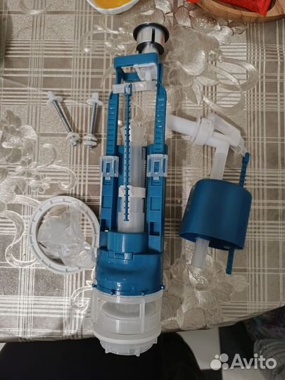 Сливной бочок, боковая подводка