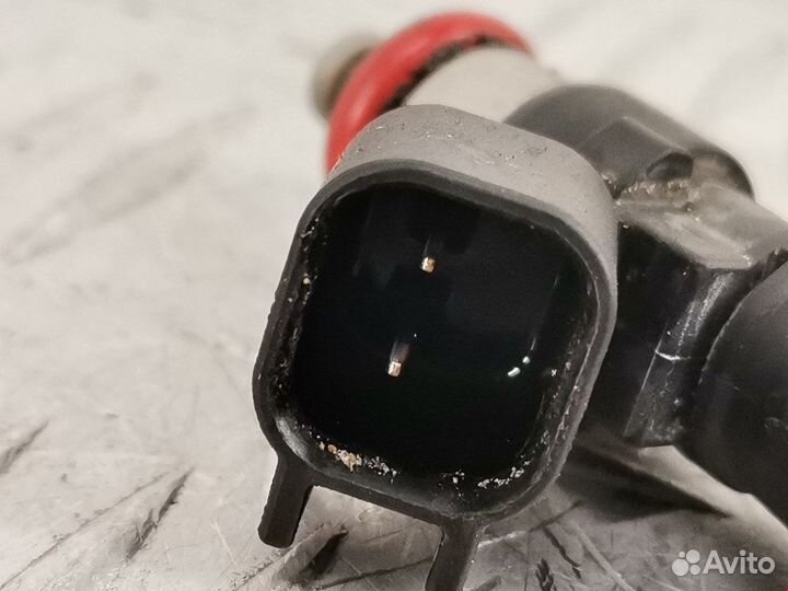 Б/У Форсунка бензиновая электрическая 280158191