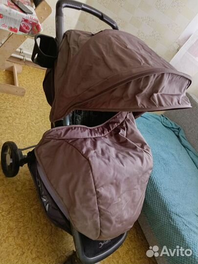 Прогулочная коляска