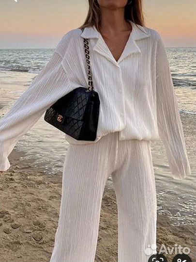 Белый костюм