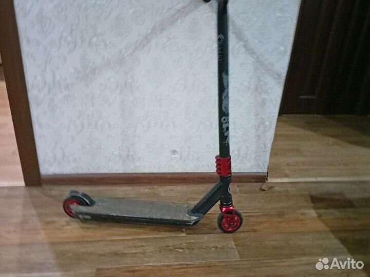Трюковой самокат oxelo