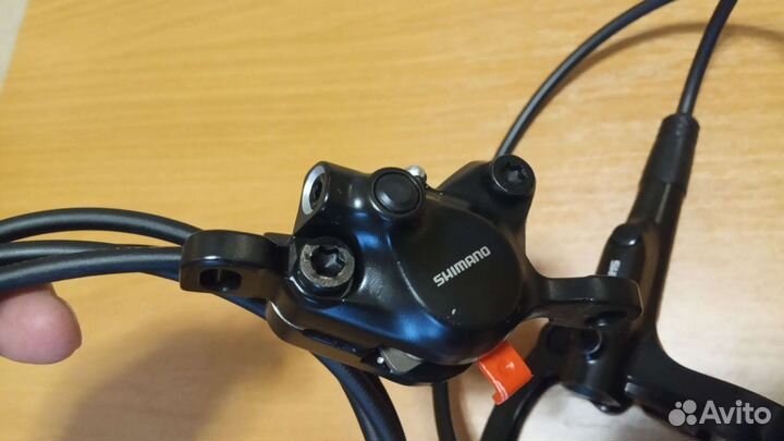 Гидравлические тормоза Shimano MT 200