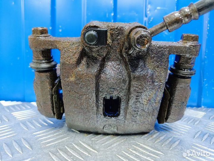 Суппорт задний левый Kia Sorento 2 XM 2.2 D4HB