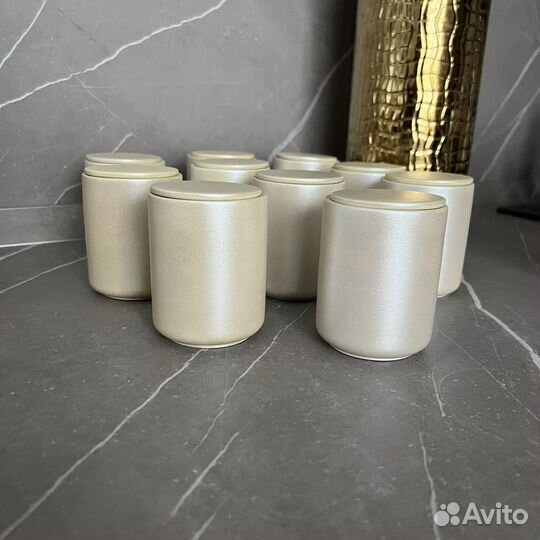 Стакан с крышкой гипс