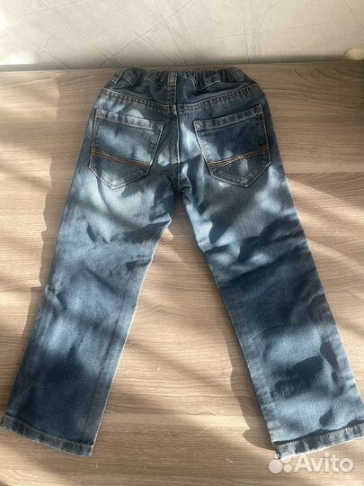 Джинсы мальчика на рост 110