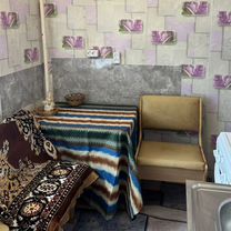 1-к. квартира, 30 м², 3/3 эт., Бира
