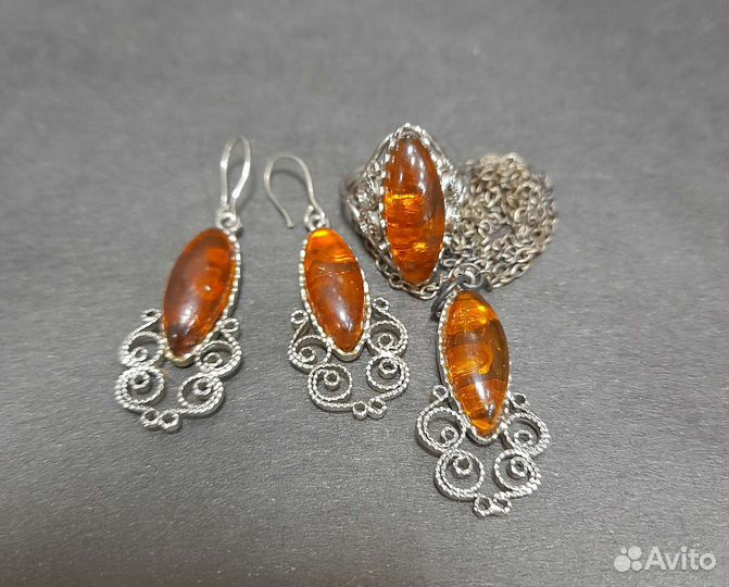 Комплект украшений бижутерия под янтарь