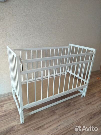 Кроватка с продольным маятником 120*60