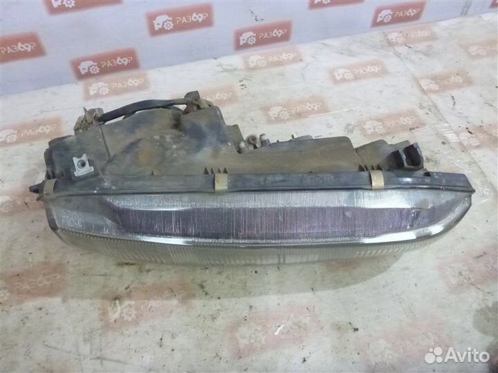 Фара передняя правая Mitsubishi Galant E52A 1800