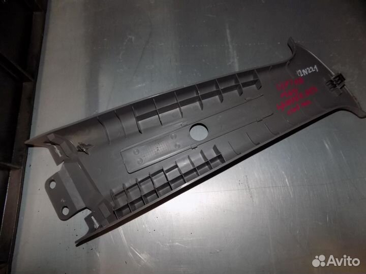 Обшивка стойки Gentra II 2013-2015