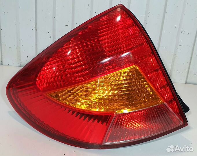 Фонарь задний левый Kia Rio 1 универсал