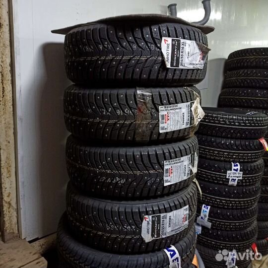 Kumho WinterCraft Ice WI31 205/55 R16 94