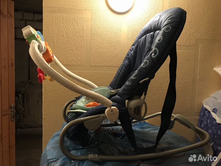 Шезлонг-качалка для малышей Chicco