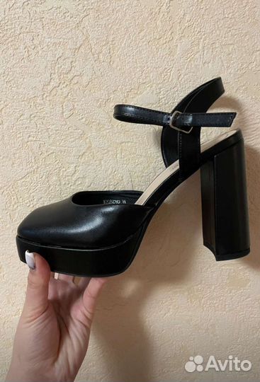 Туфли женские 37 размер новые