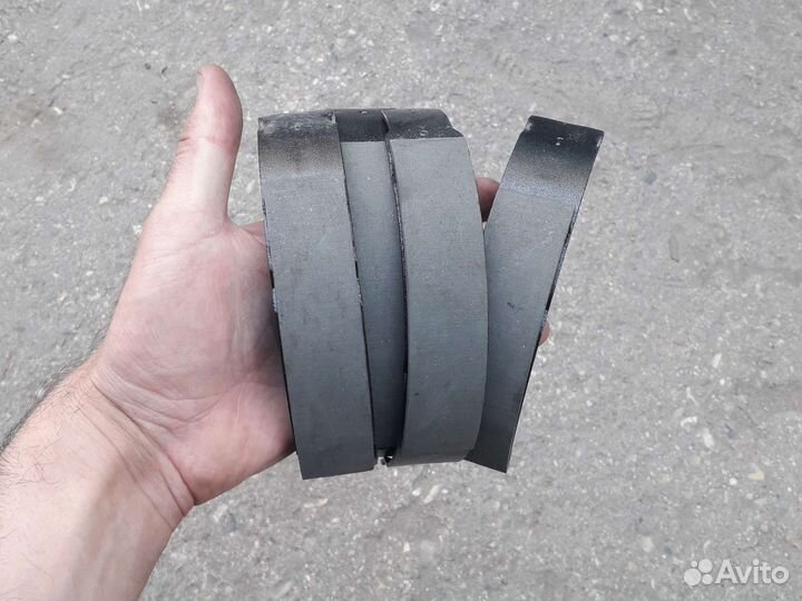 Колодки тормозные барабанные Митсубиси Субару