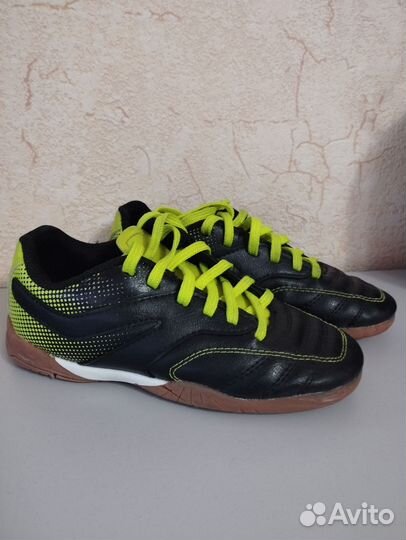 Подарю футзалки demix р. 31