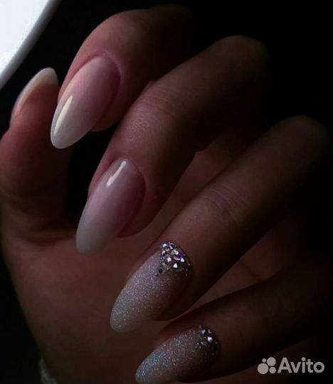 Корекция наращивание ногтей центр