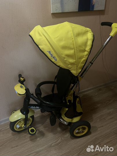 Детский велосипед с ручкой