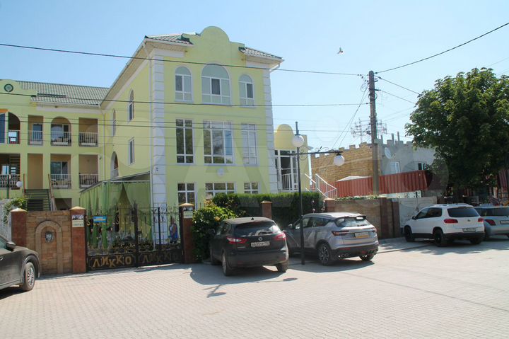 Гостиница, 400 м²
