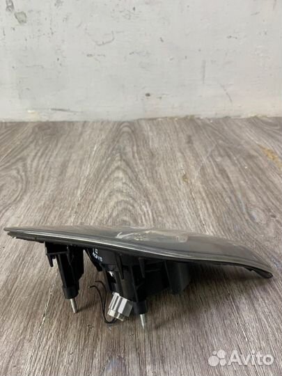 Фонарь крышки багажника задний левый Mazda 3